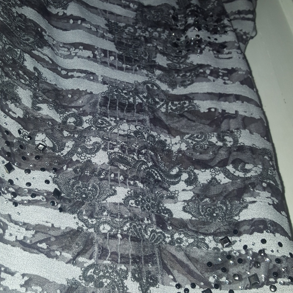 Shirt - Picture 4 of 4